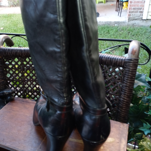 VINTAGE LEATHER BOOTS BY GUCCI - Picture 2 of 4